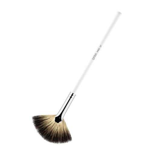 OFRA  Brush #7 - Highlighting Fan